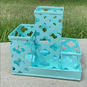 Stationary or makeup brush holder and organizer